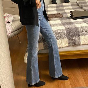 NWT - Ultra High Rise Flare Jeans - Abercrombie and Fitch